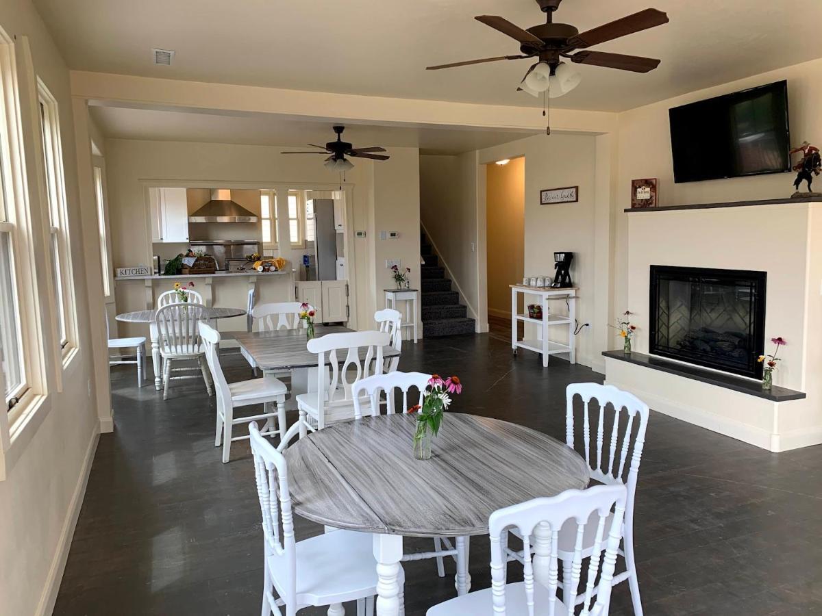 Annie'S Place Bed & Breakfast Boulder Town Bagian luar foto