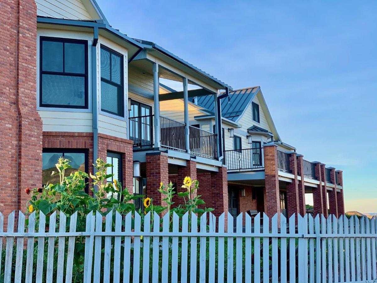 Annie'S Place Bed & Breakfast Boulder Town Bagian luar foto