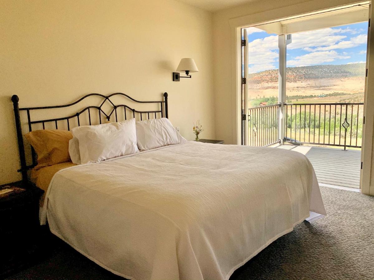 Annie'S Place Bed & Breakfast Boulder Town Bagian luar foto
