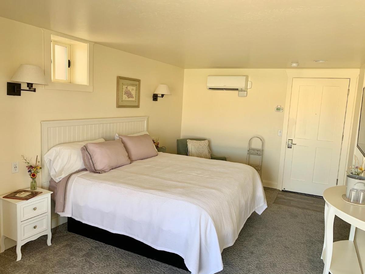 Annie'S Place Bed & Breakfast Boulder Town Bagian luar foto