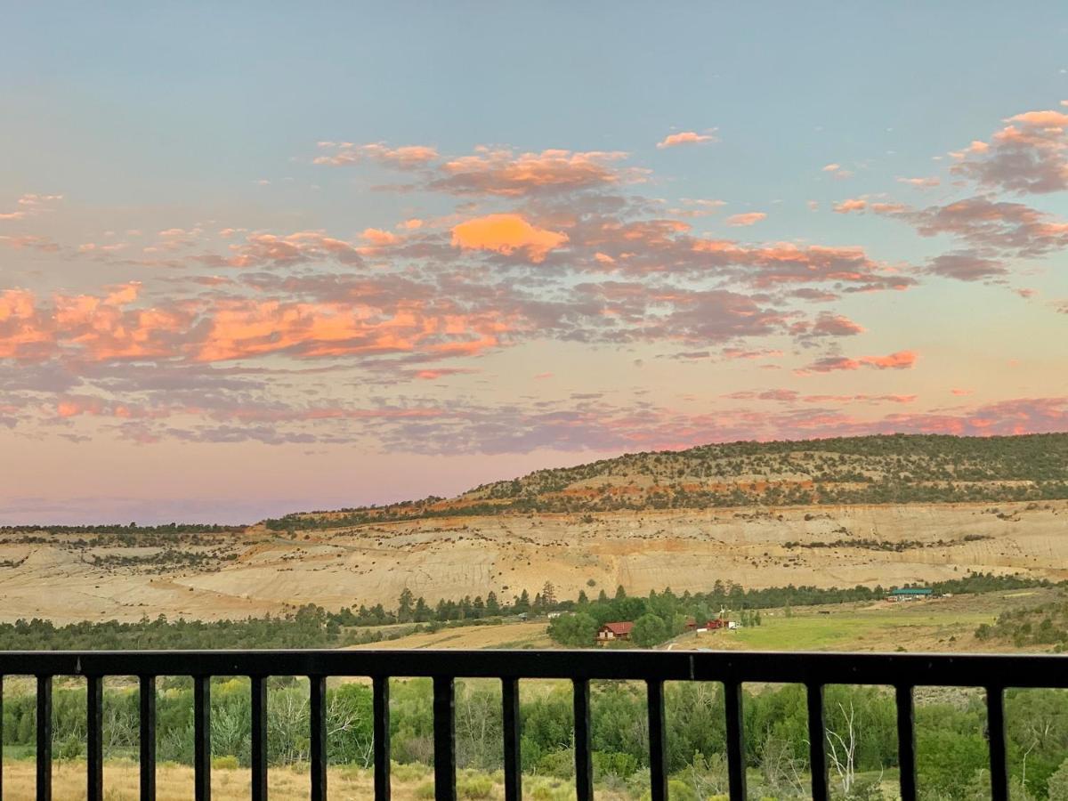 Annie'S Place Bed & Breakfast Boulder Town Bagian luar foto